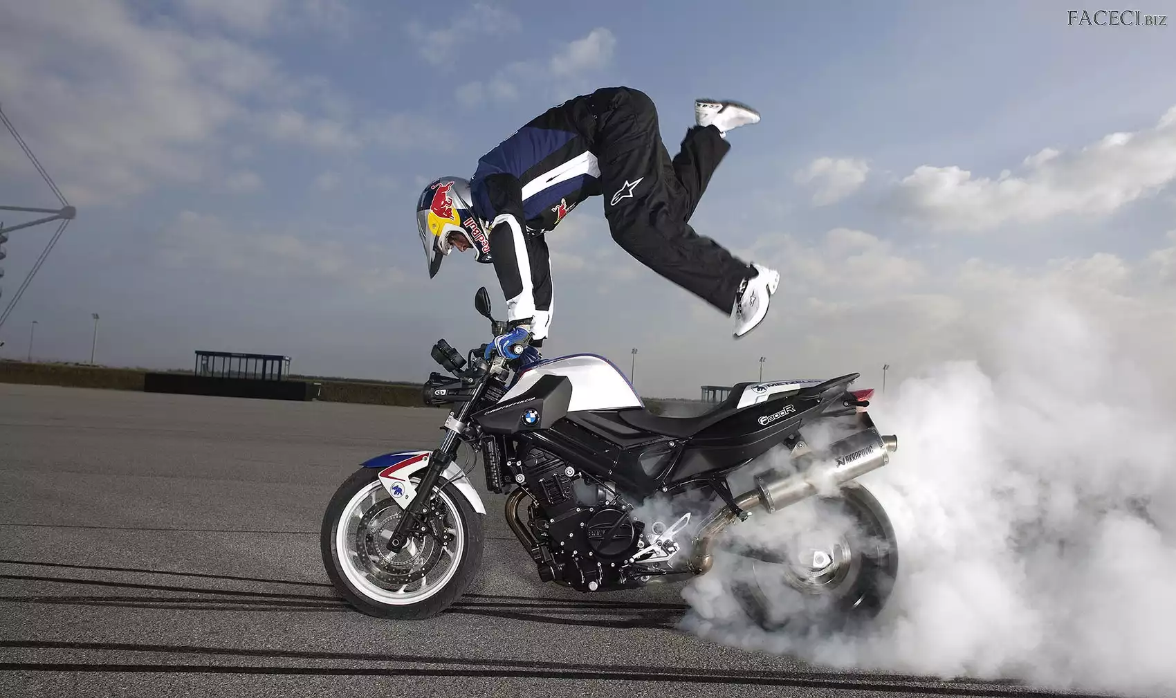 Akrobacje, Motor, BMW